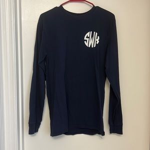 Women’s long-sleeve t-shirt